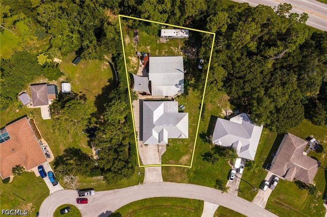 11402 Habersham CT, North Fort Myers, FL 33917