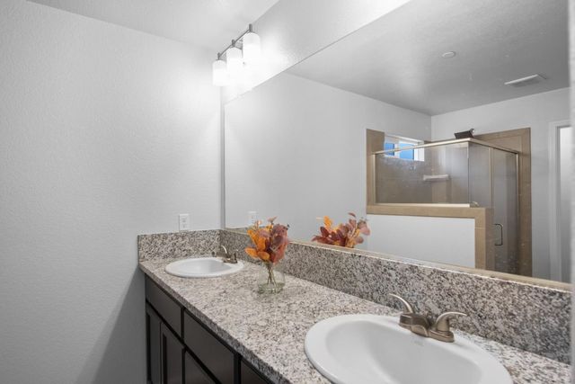 741 Ephesus Ave, Sacramento, CA 95838