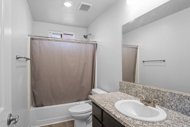 741 Ephesus Ave, Sacramento, CA 95838