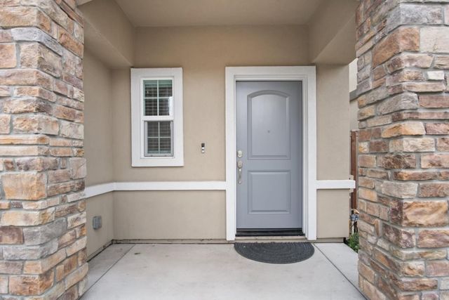 741 Ephesus Ave, Sacramento, CA 95838