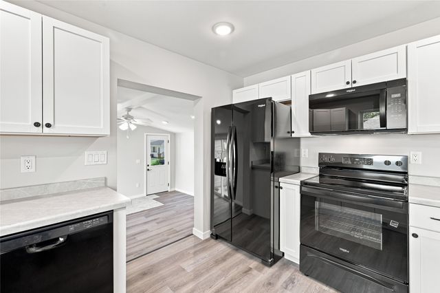 406 4th Avenue, Grinnell, IA 50112
