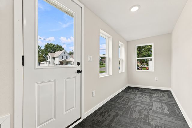 406 4th Avenue, Grinnell, IA 50112