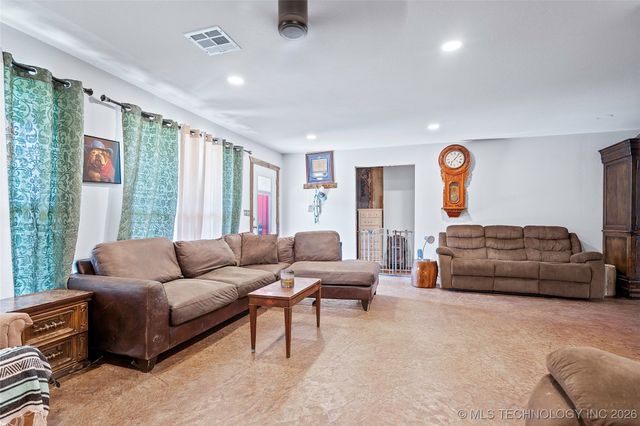 11850 Prairie Valley, Lone Grove, OK 73443