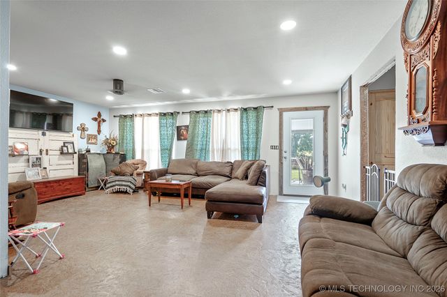 11850 Prairie Valley, Lone Grove, OK 73443