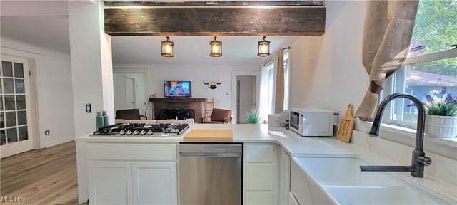 22601 Harms Road, Cleveland, OH 44143