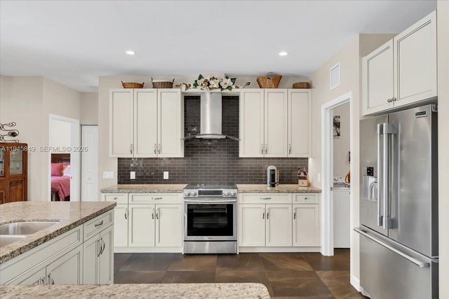 15150 SW 240th St, Homestead, FL 33032