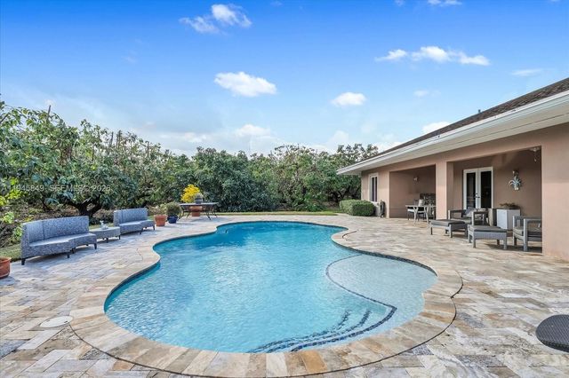 15150 SW 240th St, Homestead, FL 33032