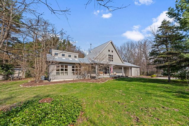 13670 Cottonwood Lane, Chikaming Twp, MI 49115
