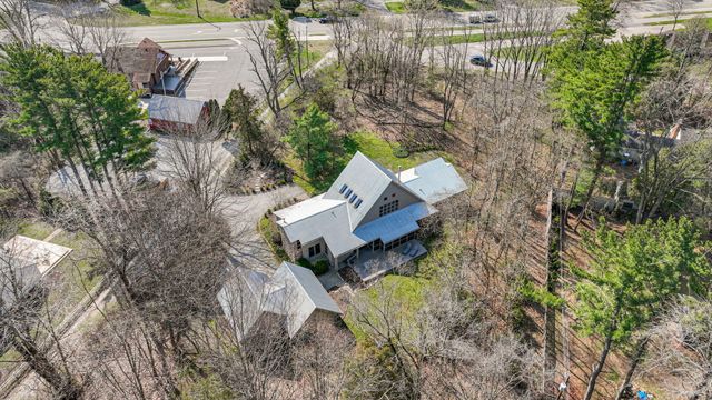 13670 Cottonwood Lane, Chikaming Twp, MI 49115