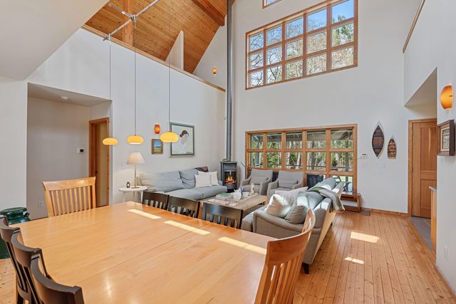 13670 Cottonwood Lane, Chikaming Twp, MI 49115