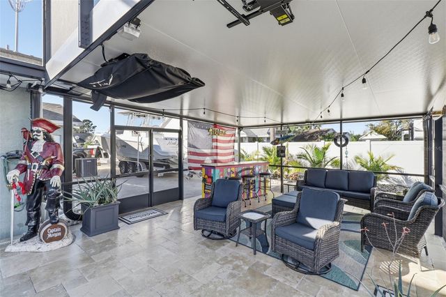 2551 CASILLA WAY S, St Petersburg, FL 33712