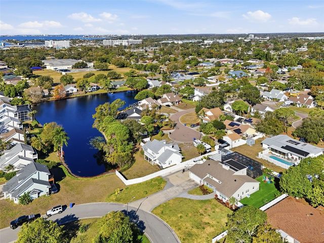 2551 CASILLA WAY S, St Petersburg, FL 33712