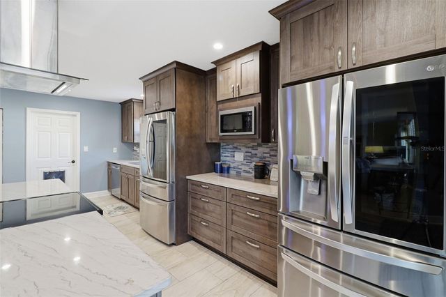 2551 CASILLA WAY S, St Petersburg, FL 33712