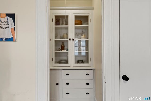 53 Canner Street APT 4, New Haven, CT 06511