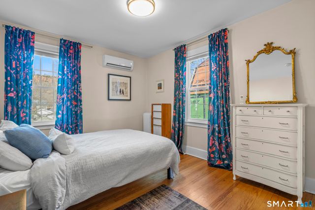 53 Canner Street APT 4, New Haven, CT 06511