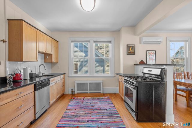 53 Canner Street APT 4, New Haven, CT 06511