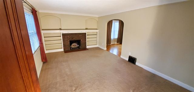 907 E Fifth Street, Royal Oak, MI 48067