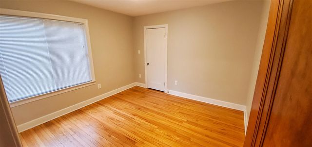 907 E Fifth Street, Royal Oak, MI 48067