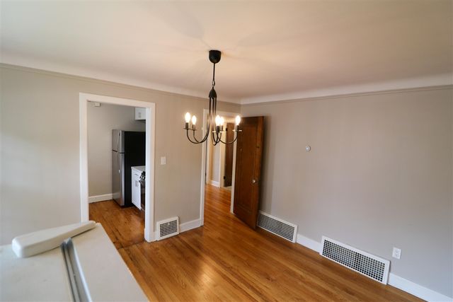 907 E Fifth Street, Royal Oak, MI 48067