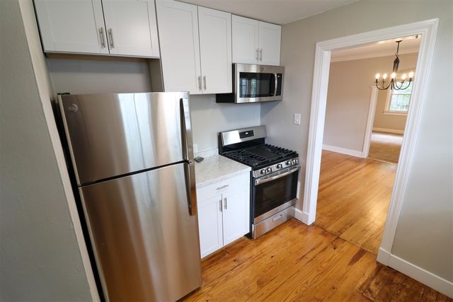 907 E Fifth Street, Royal Oak, MI 48067