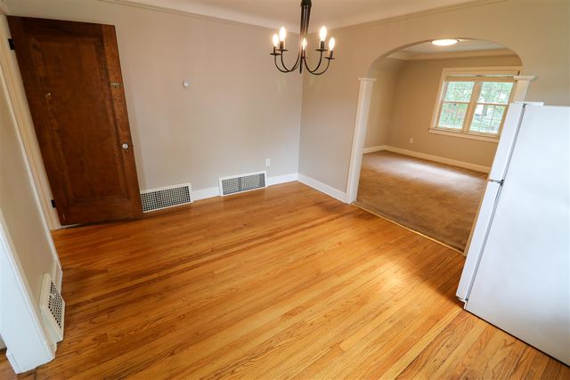 907 E Fifth Street, Royal Oak, MI 48067