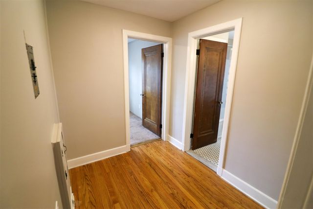 907 E Fifth Street, Royal Oak, MI 48067