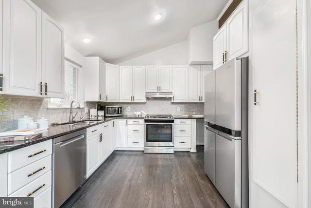 8701 GREYSTONE PLACE, Alexandria, VA 22309