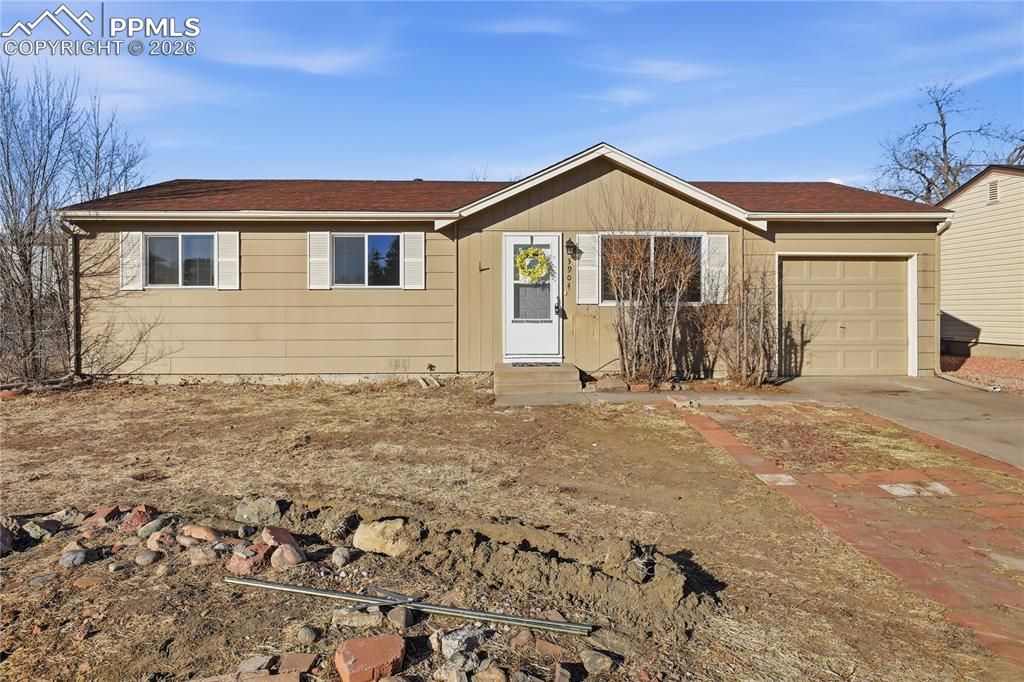 3904 Shelley Avenue, Colorado Springs, CO 80910