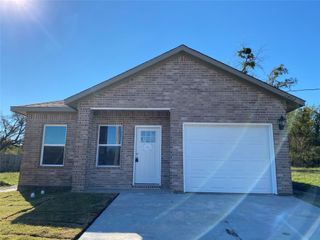 1403 Marshall Street, Greenville, TX 75401