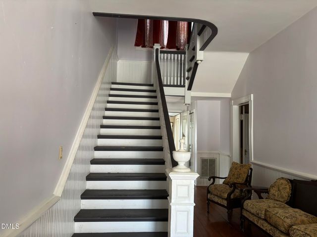 401 N Main Street, Louisburg, NC 27549