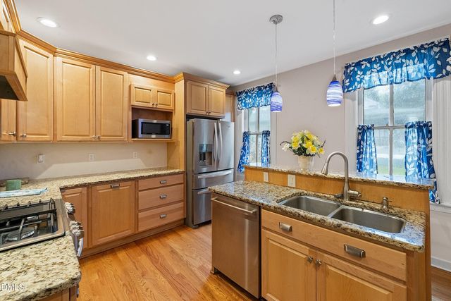 401 N Main Street, Louisburg, NC 27549