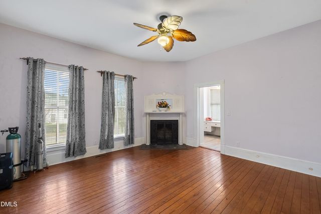 401 N Main Street, Louisburg, NC 27549