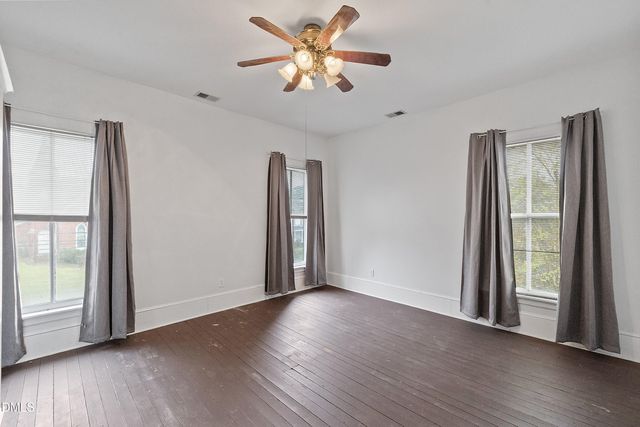 401 N Main Street, Louisburg, NC 27549