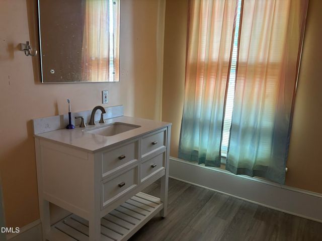 401 N Main Street, Louisburg, NC 27549