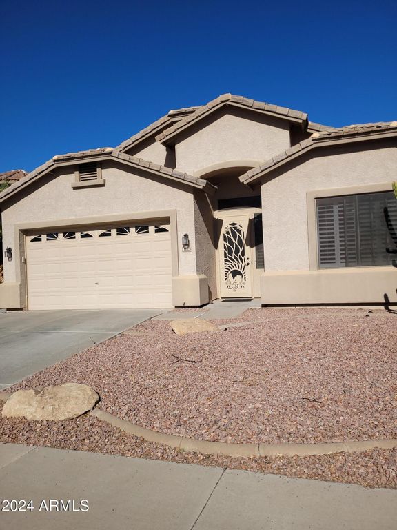 16528 W Carmen Drive, Surprise, AZ 85388