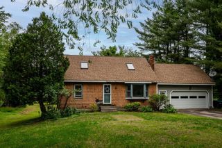 143 Stratham Heights Road, Stratham, NH 03885