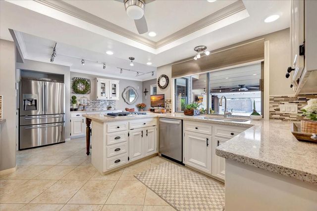 1810 Barleton Way, Houston, TX 77058