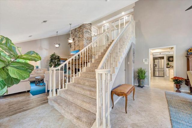 1810 Barleton Way, Houston, TX 77058