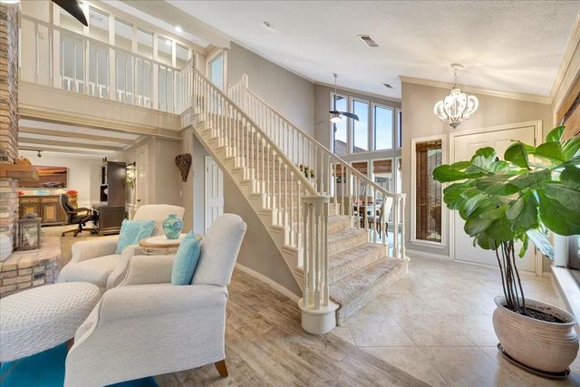 1810 Barleton Way, Houston, TX 77058