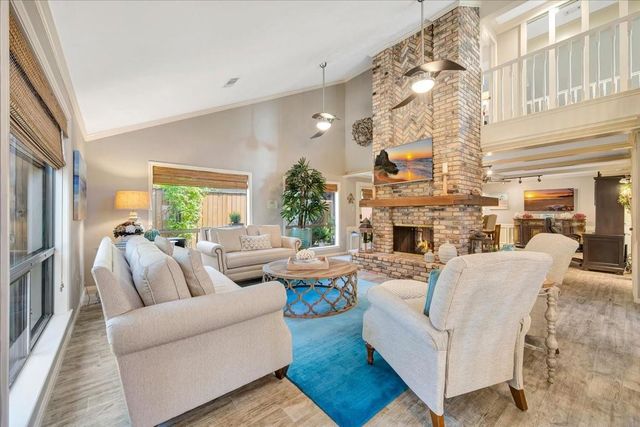 1810 Barleton Way, Houston, TX 77058
