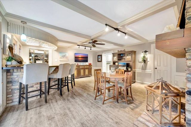 1810 Barleton Way, Houston, TX 77058