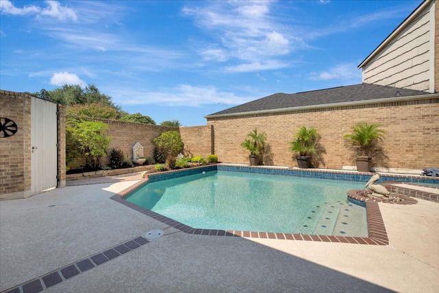 1810 Barleton Way, Houston, TX 77058