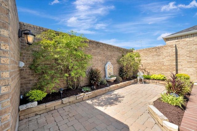 1810 Barleton Way, Houston, TX 77058