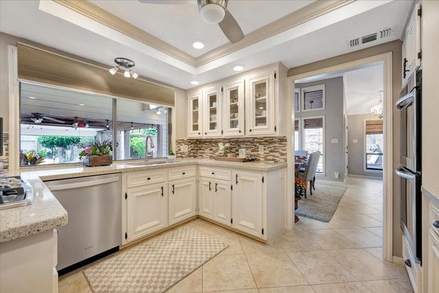 1810 Barleton Way, Houston, TX 77058