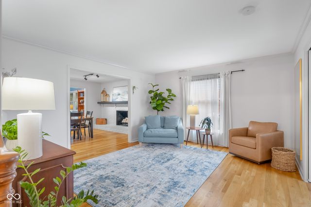 4123 N Riverside Drive, Columbus, IN 47203