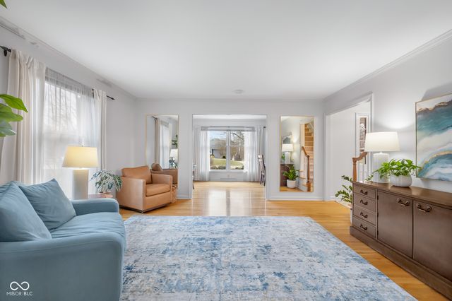 4123 N Riverside Drive, Columbus, IN 47203