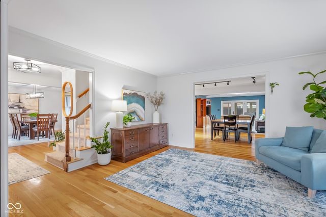 4123 N Riverside Drive, Columbus, IN 47203