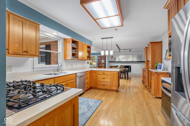 4123 N Riverside Drive, Columbus, IN 47203