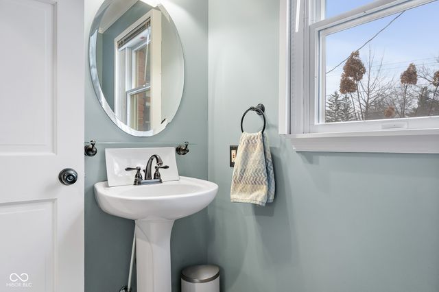 4123 N Riverside Drive, Columbus, IN 47203