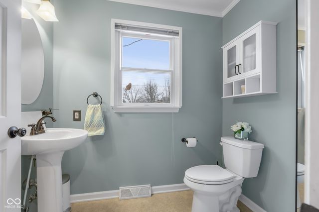 4123 N Riverside Drive, Columbus, IN 47203